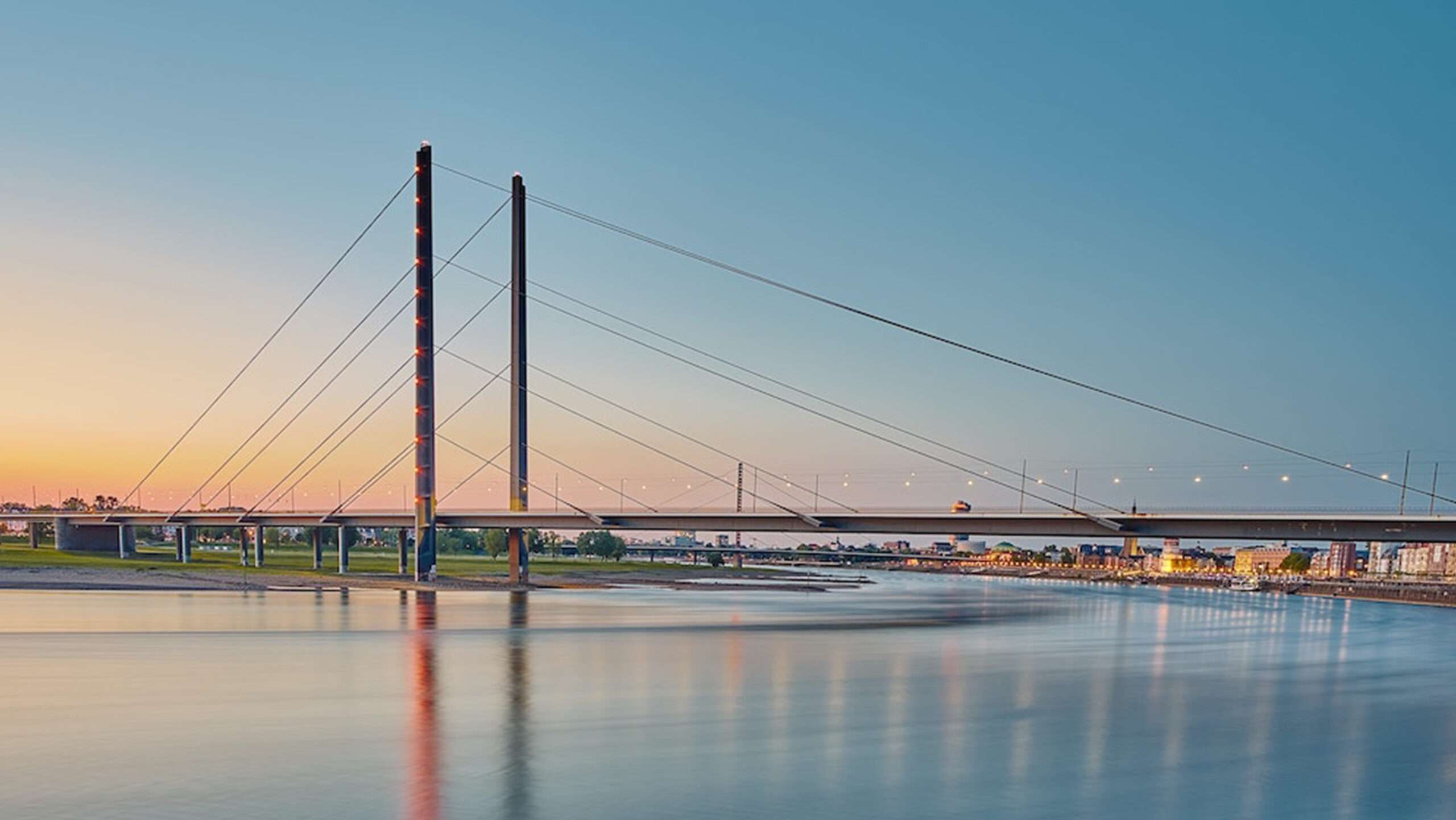 Baukunst - Das grüne Wunder von Düsseldorf